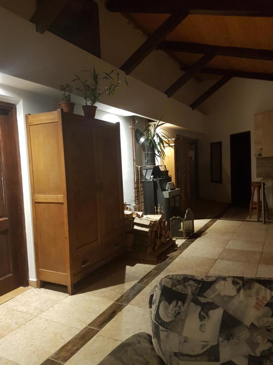 Old Stone Villa Obarok 외부 사진