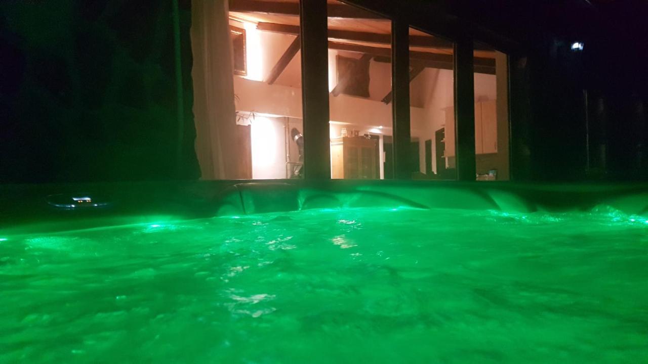 Old Stone Villa Obarok 외부 사진