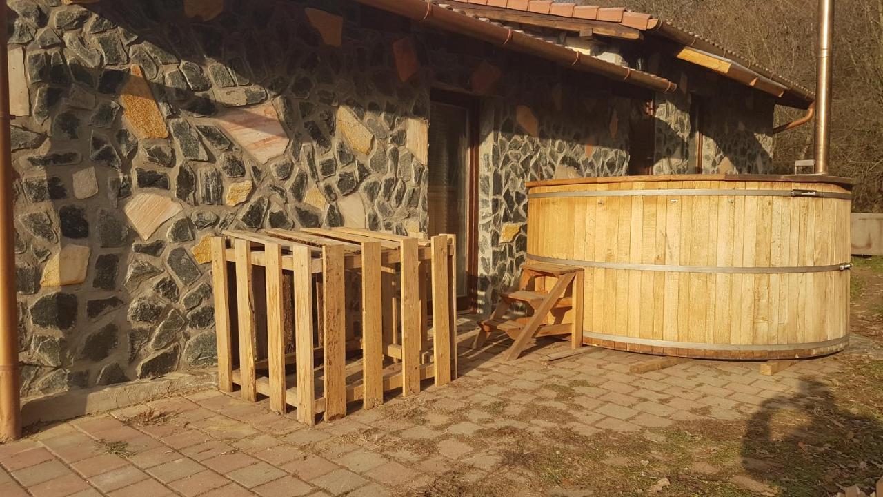 Old Stone Villa Obarok 외부 사진