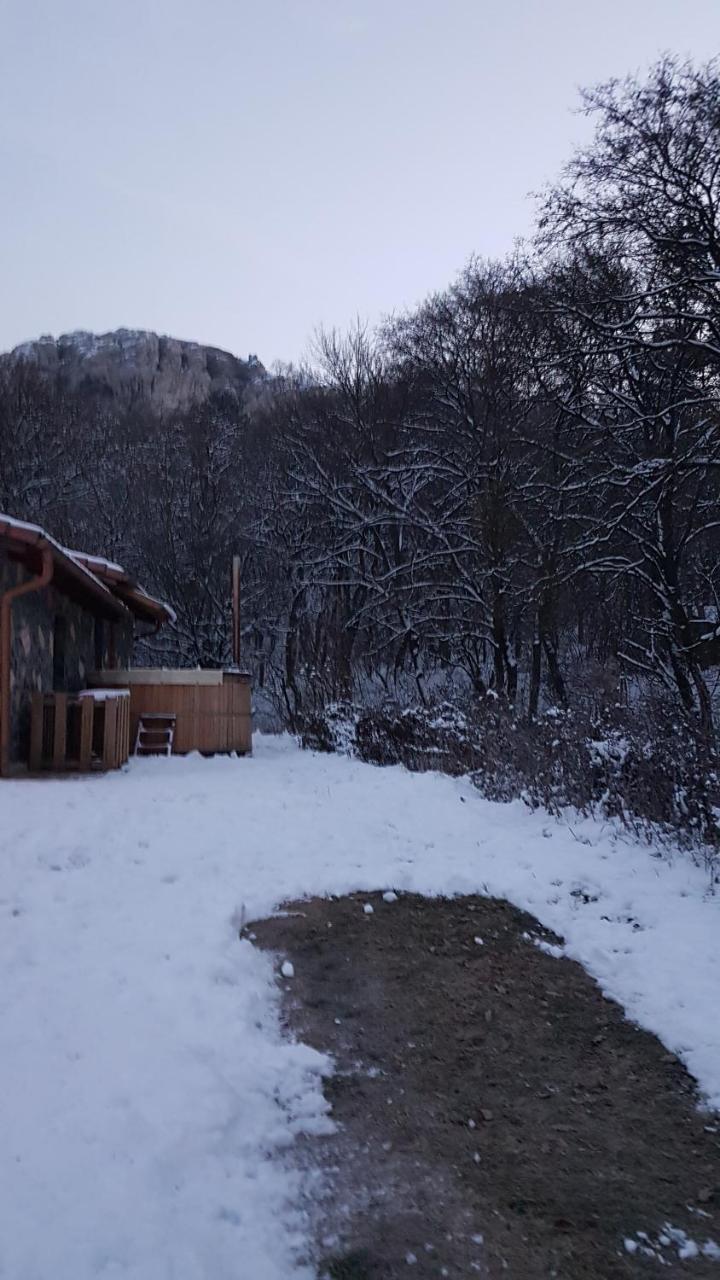 Old Stone Villa Obarok 외부 사진